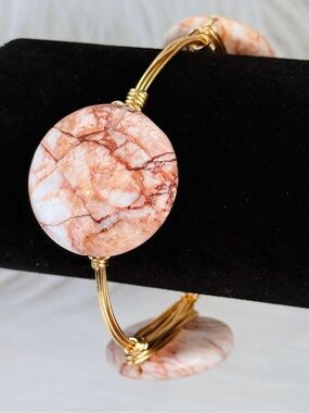 Wired wrapped goldtone, three stone bangle bracelet